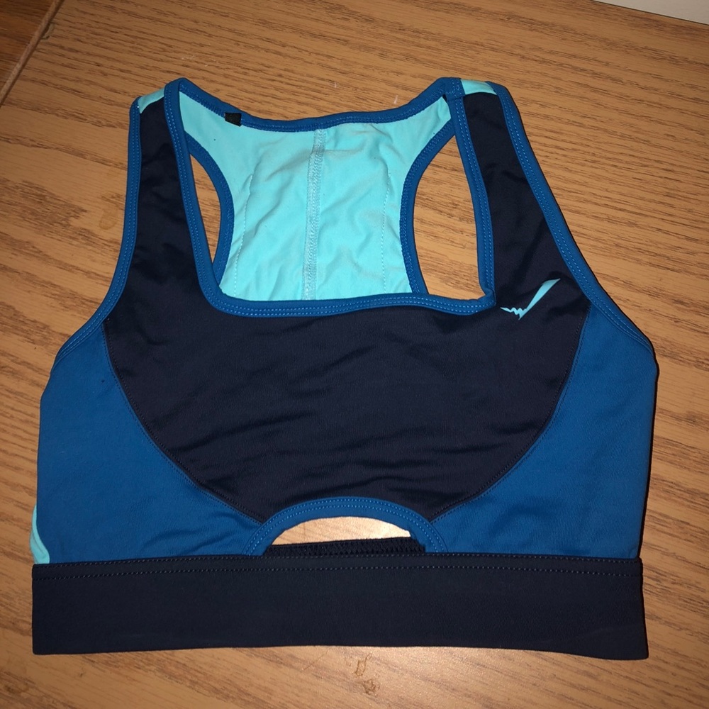 NWOT gymshark cutout sports bra